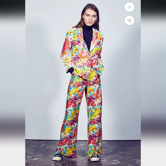 Les Reversies Velvet Floral Jacket Pants Suit 2 Items Sz 4 - Picture 3 of 3